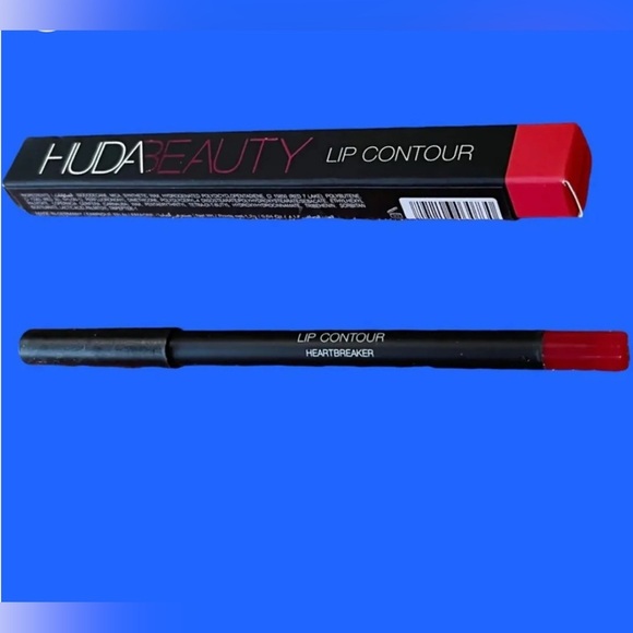 Huda Beauty Lip Contour Lip Liner in Heartbreaker - Picture 10 of 13